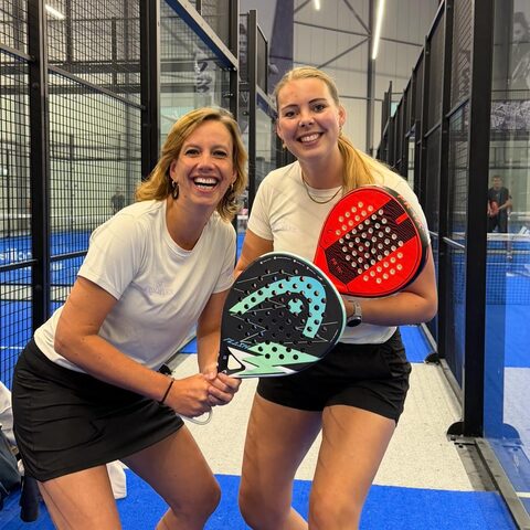 🎾 FysioFlex op de padelbaan! 🔥

Vanavond stonden we met z’n tweeën op de padelbaan tijdens het ...